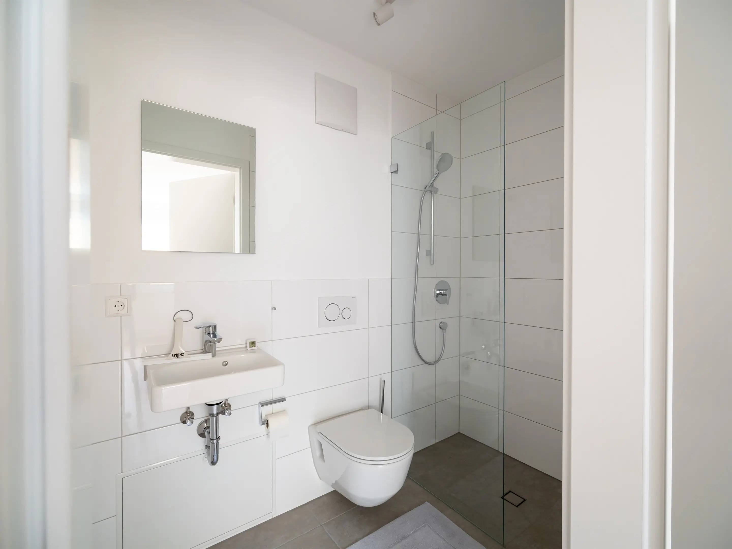 Bad mit bodengleicher Dusche